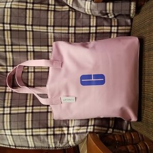 Clinique tote